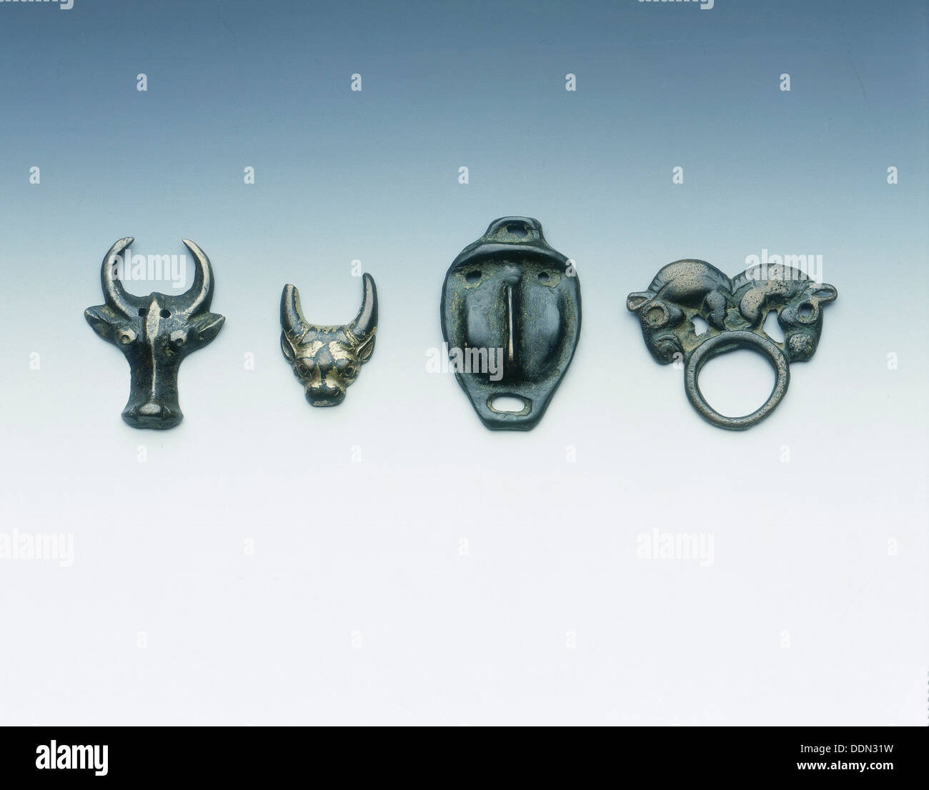 Quatre bronzes Ordos, l'Est de dynastie Zhou, Chine, 3ème siècle avant J.-C.. Artiste : Inconnu Banque D'Images