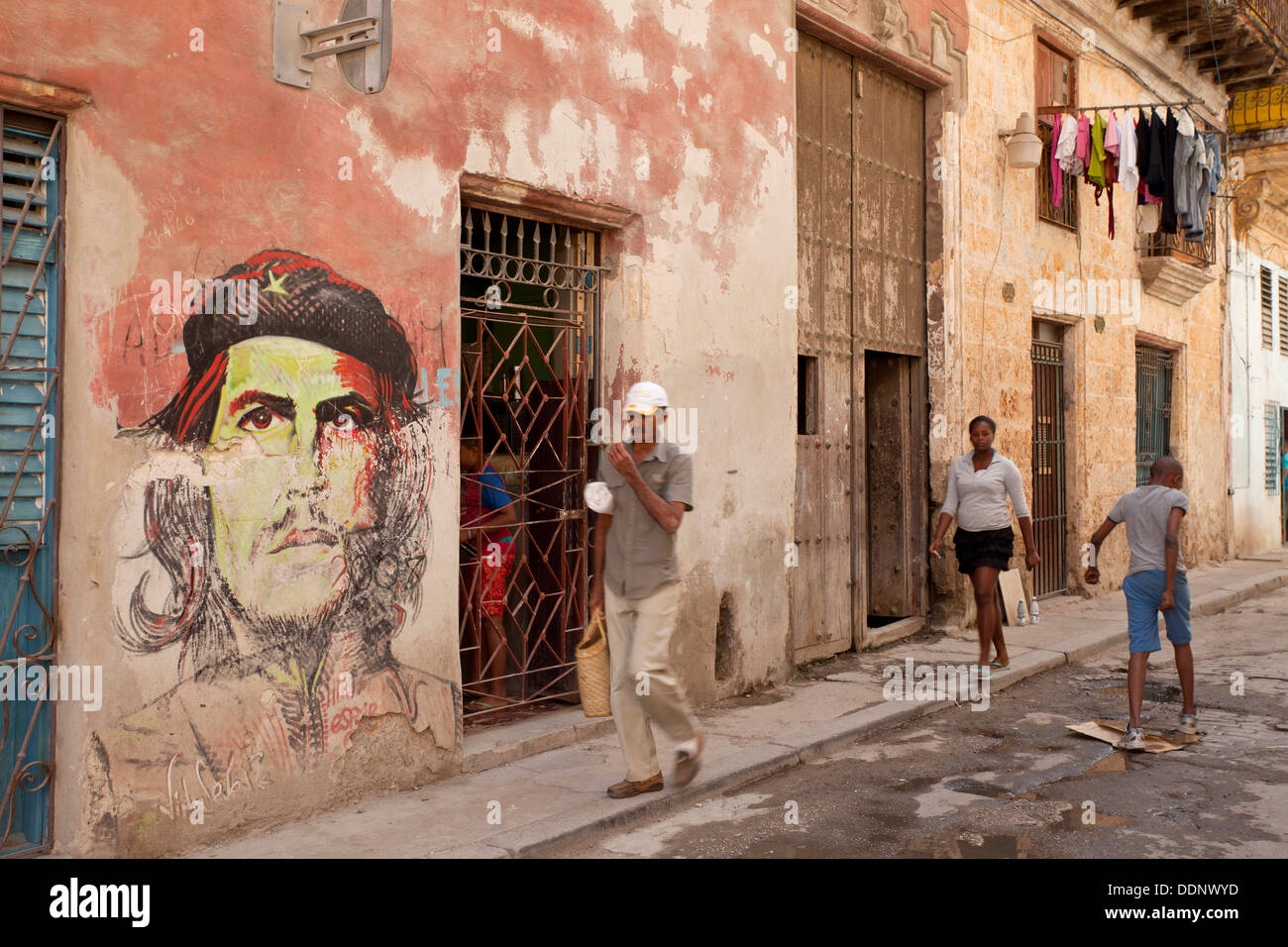 Fresque avec Che Guevara dans la partie ancienne de La Havane, Cuba, Caraïbes Banque D'Images