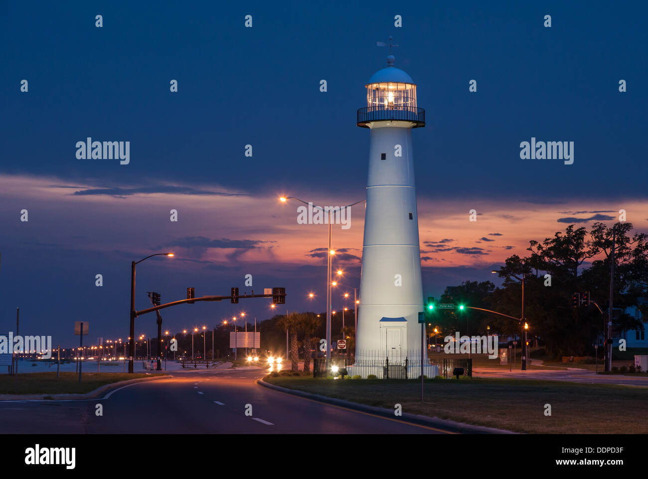 Phare de Biloxi sur l'autoroute 90 sur le golfe du Mexique à Biloxi, Mississippi Banque D'Images