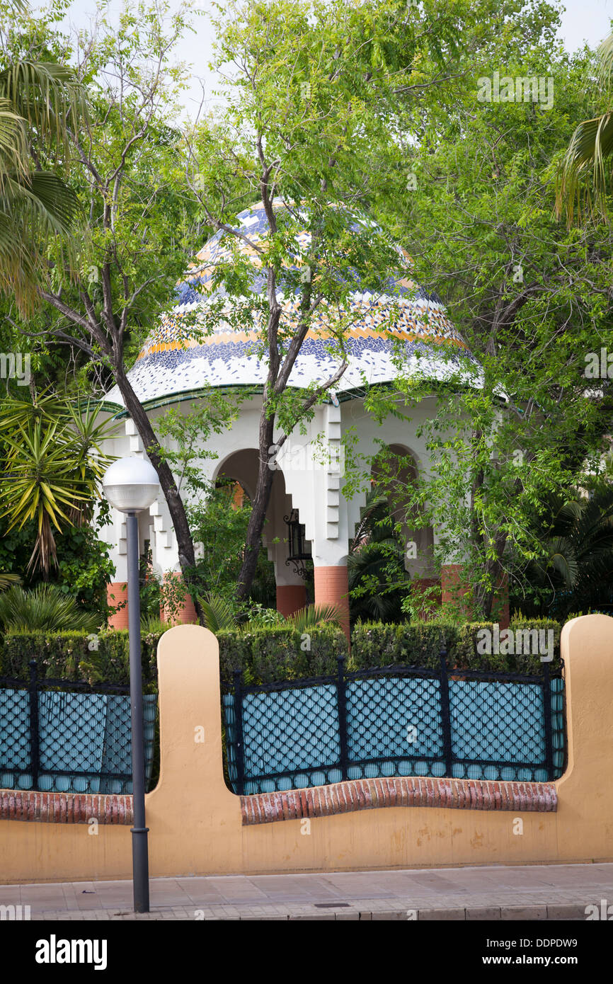 Gazebo dans le parc de l'office de Salou Banque D'Images