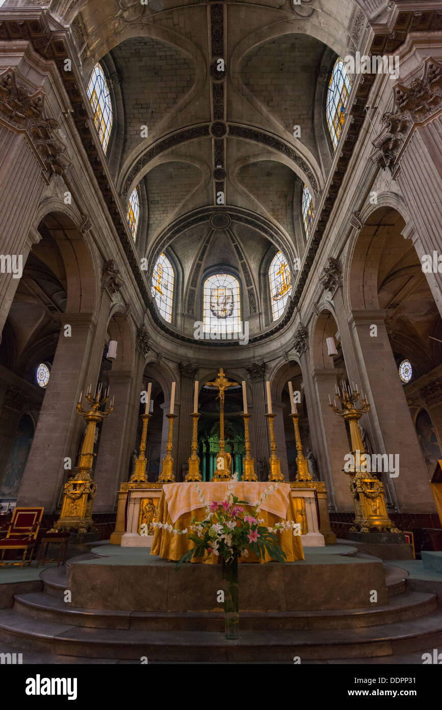 Autel de l'église Saint-Sulpice, Paris Banque D'Images