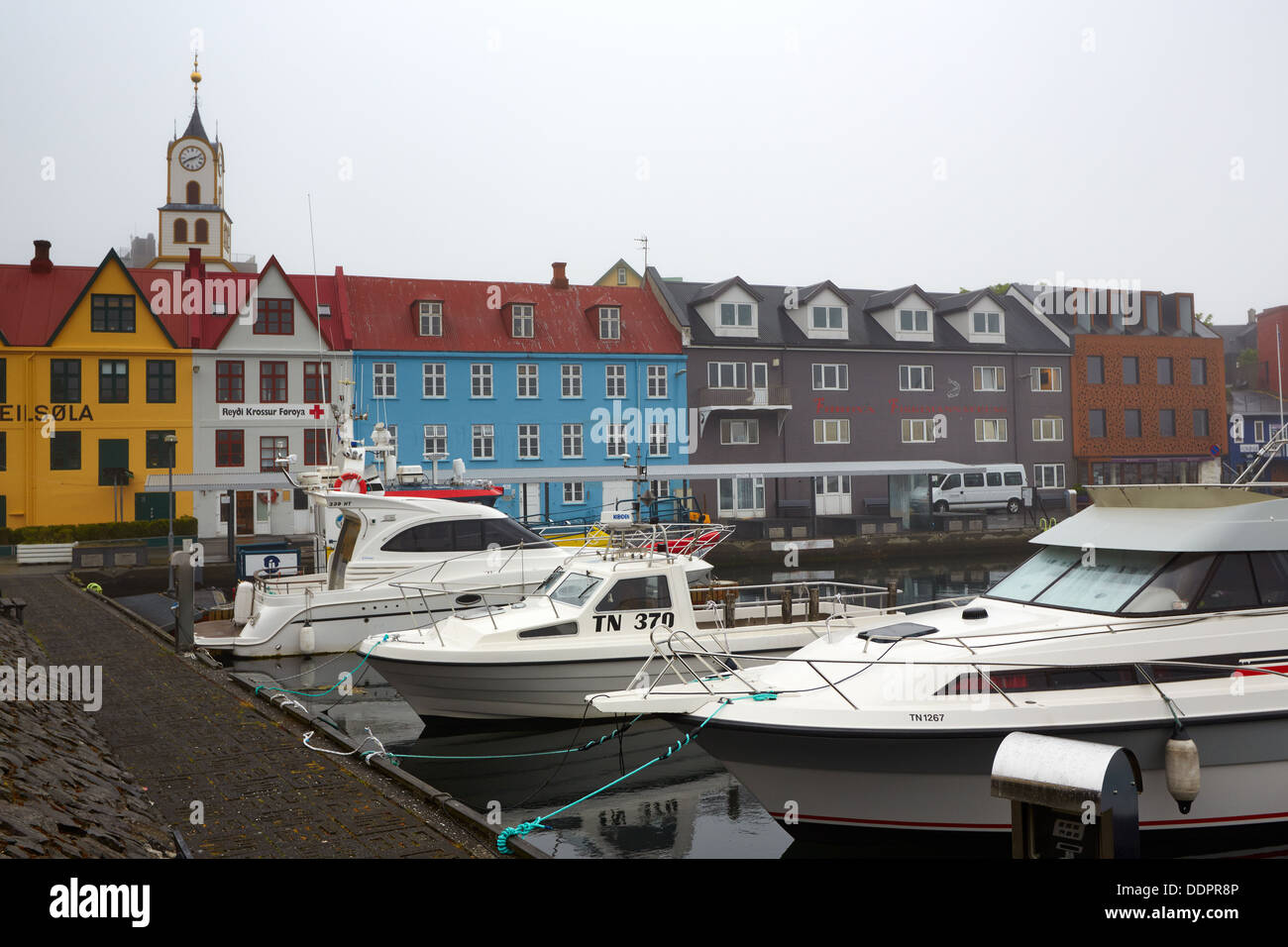 Vestaravag Harbour, l'île de Streymoy, Torshavn, Faroe Islands Banque D'Images