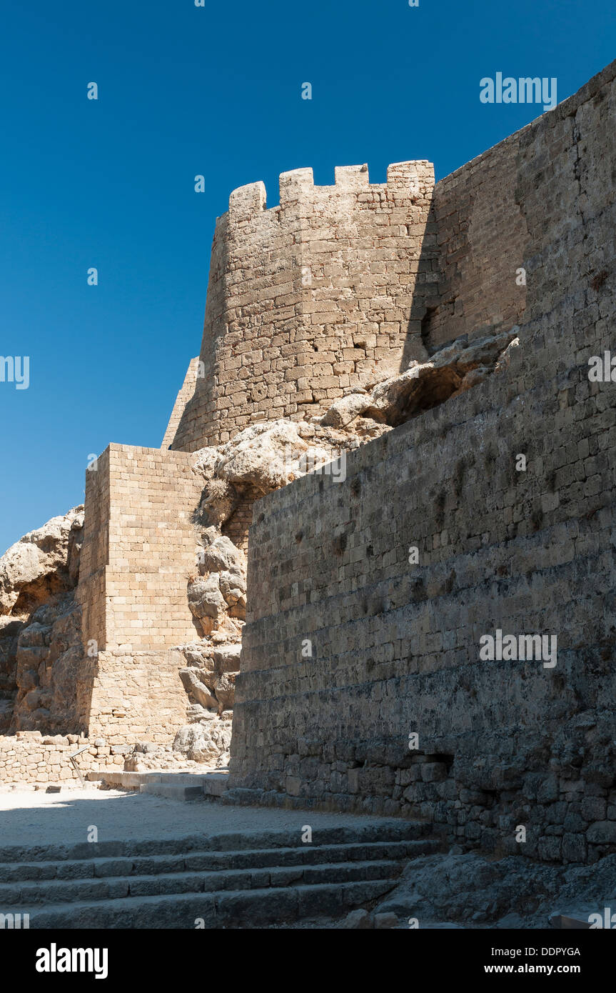 Ruines de fortifications en Acropole de Lindos Banque D'Images