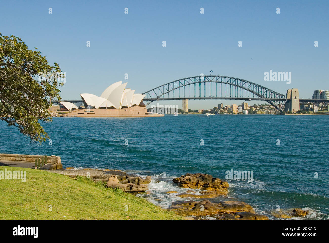 Sydney Harbour Bridge et l'Opera House, Sydney, NSW, Australie Banque D'Images