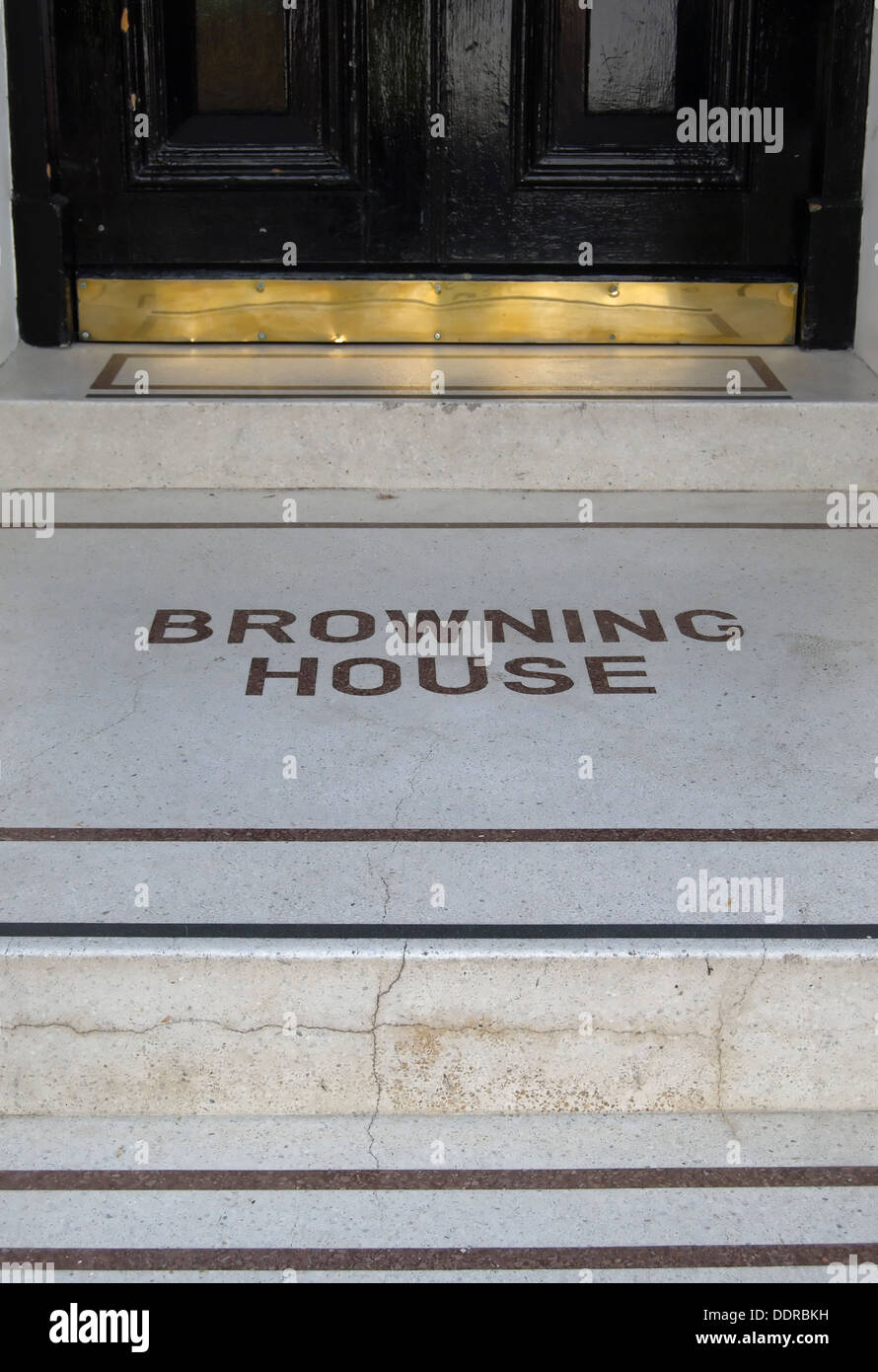 À l'étape d'entrée, chambre Browning un immeuble autrefois le poète Robert Browning, Kensington, Londres, Angleterre Banque D'Images