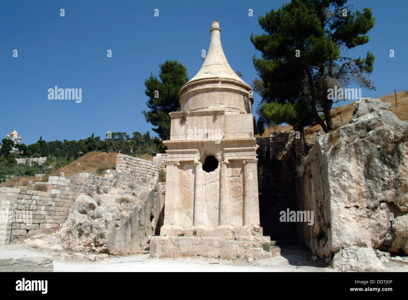 Le tombeau d'Absalom, vallée du Cédron, Jérusalem, Israël. Artiste : Samuel Magal Banque D'Images