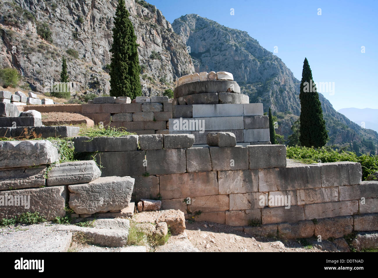 Le trépied d'Palatae, Delphes, Grèce. Artiste : Samuel Magal Banque D'Images