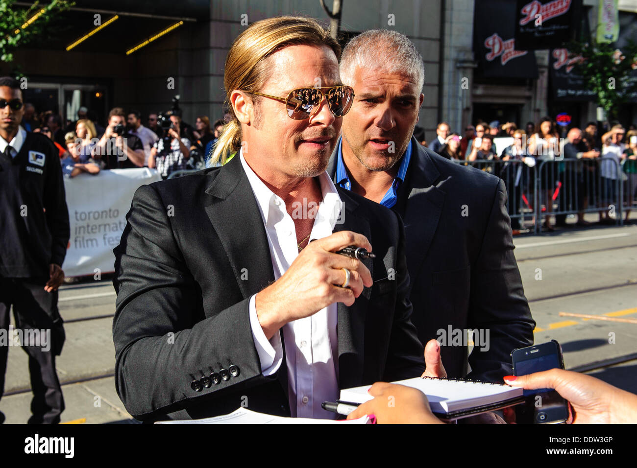 Toronto, Canada. Le 06 août, 2013. Brad Pitt arrive au TIFF's Princess of Wales Theatre à Toronto, Canada le 06 septembre 2013 pour le premier ministre de 12 ans, un esclave. Credit : Victor Biro/Alamy Live News Banque D'Images