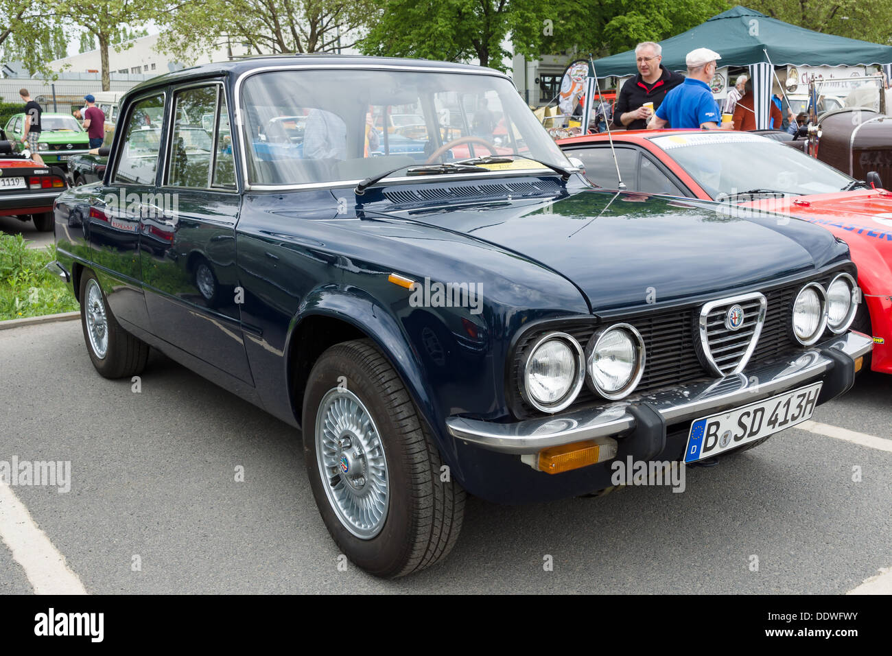 Berline sport italien Alfa Romeo Nuova Super Banque D'Images