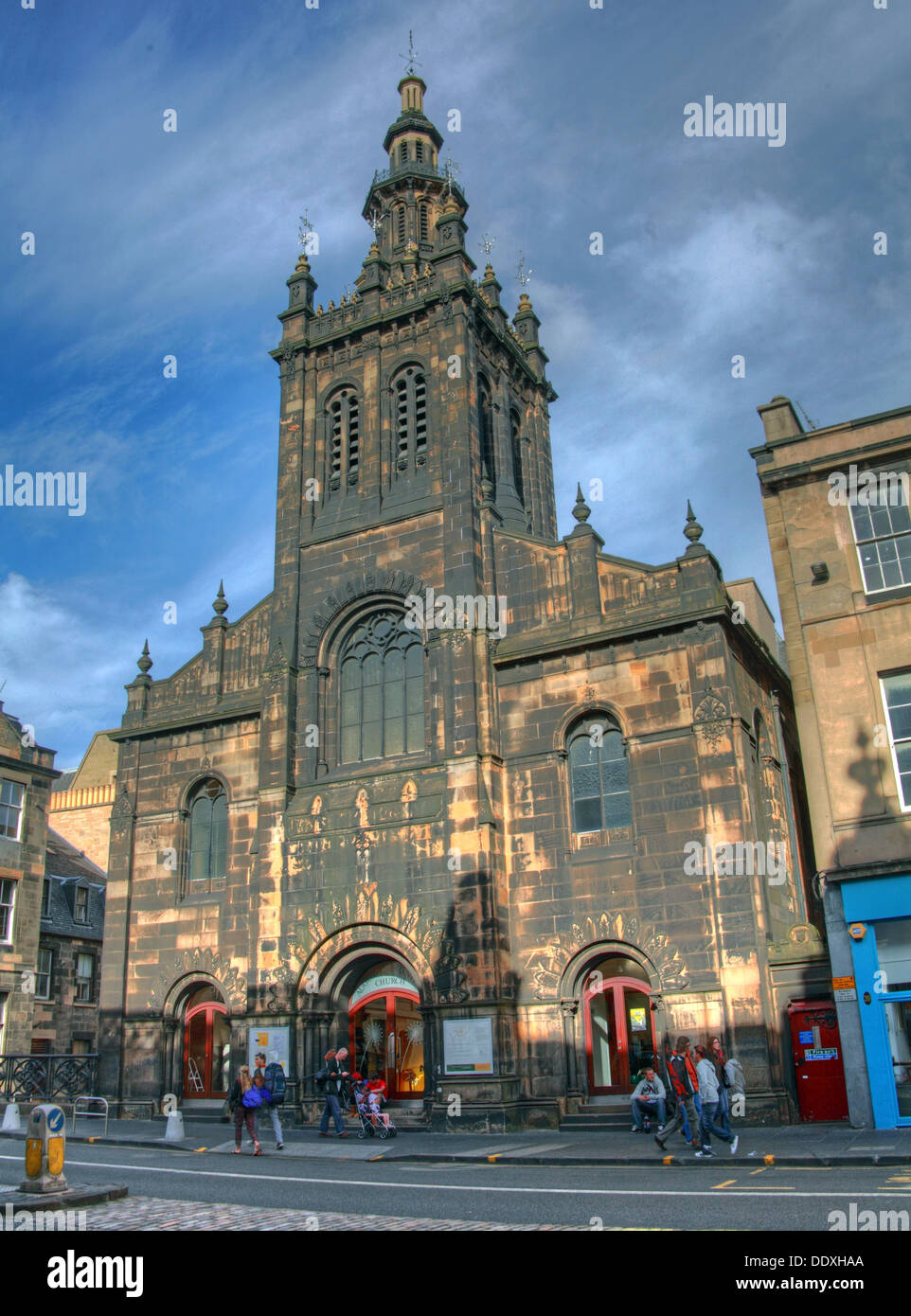 Vue panoramique du château d'Edimbourg sur le centre-ville, Scotland, UK EH1 Banque D'Images