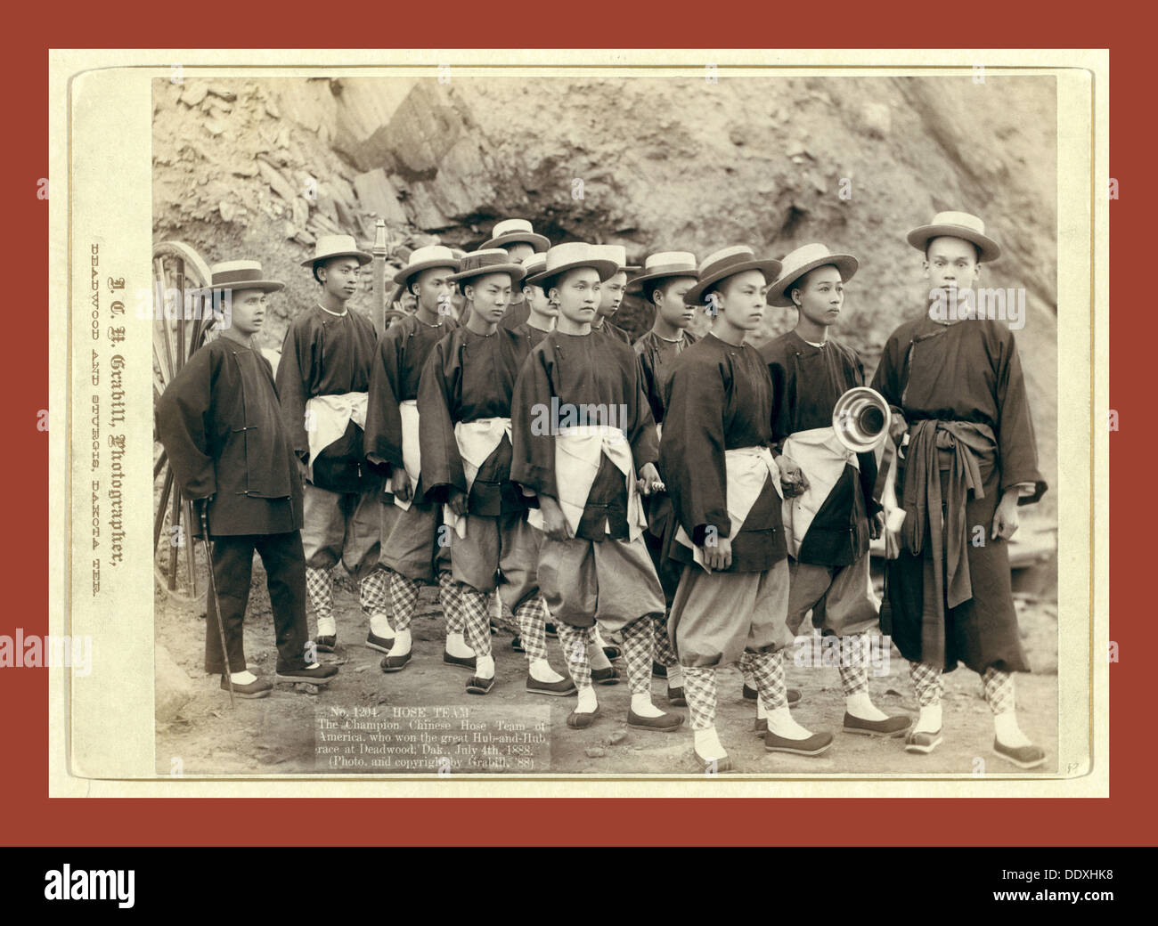 Équipe de tuyau. L'équipe de tuyau chinois champion d'Amérique, qui a remporté le grand Hub hub-and-course à Deadwood, Dak., 1888 Banque D'Images