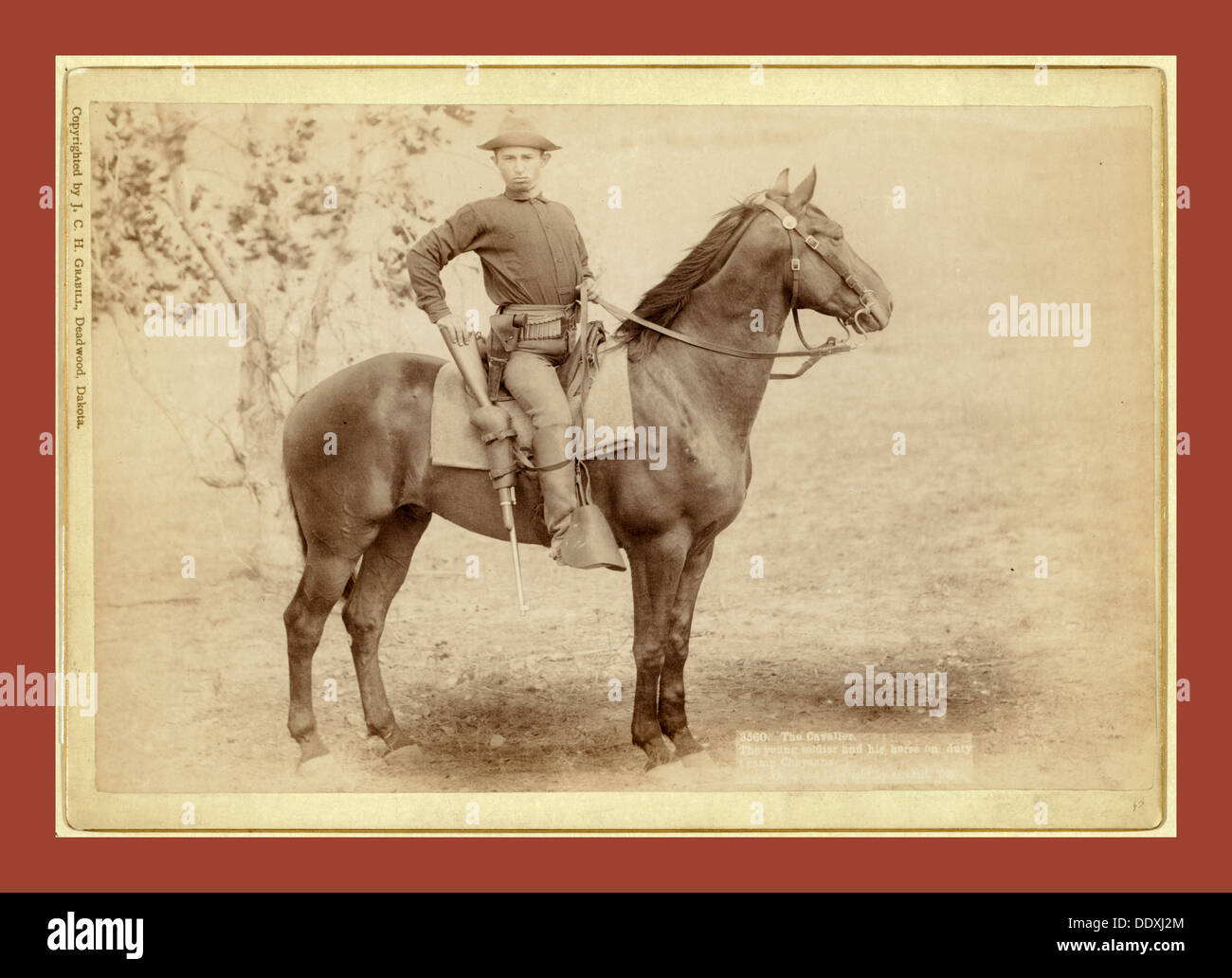 Le Cavalier. Le jeune soldat et son cheval au travail [a]t camp Cheyenne Banque D'Images