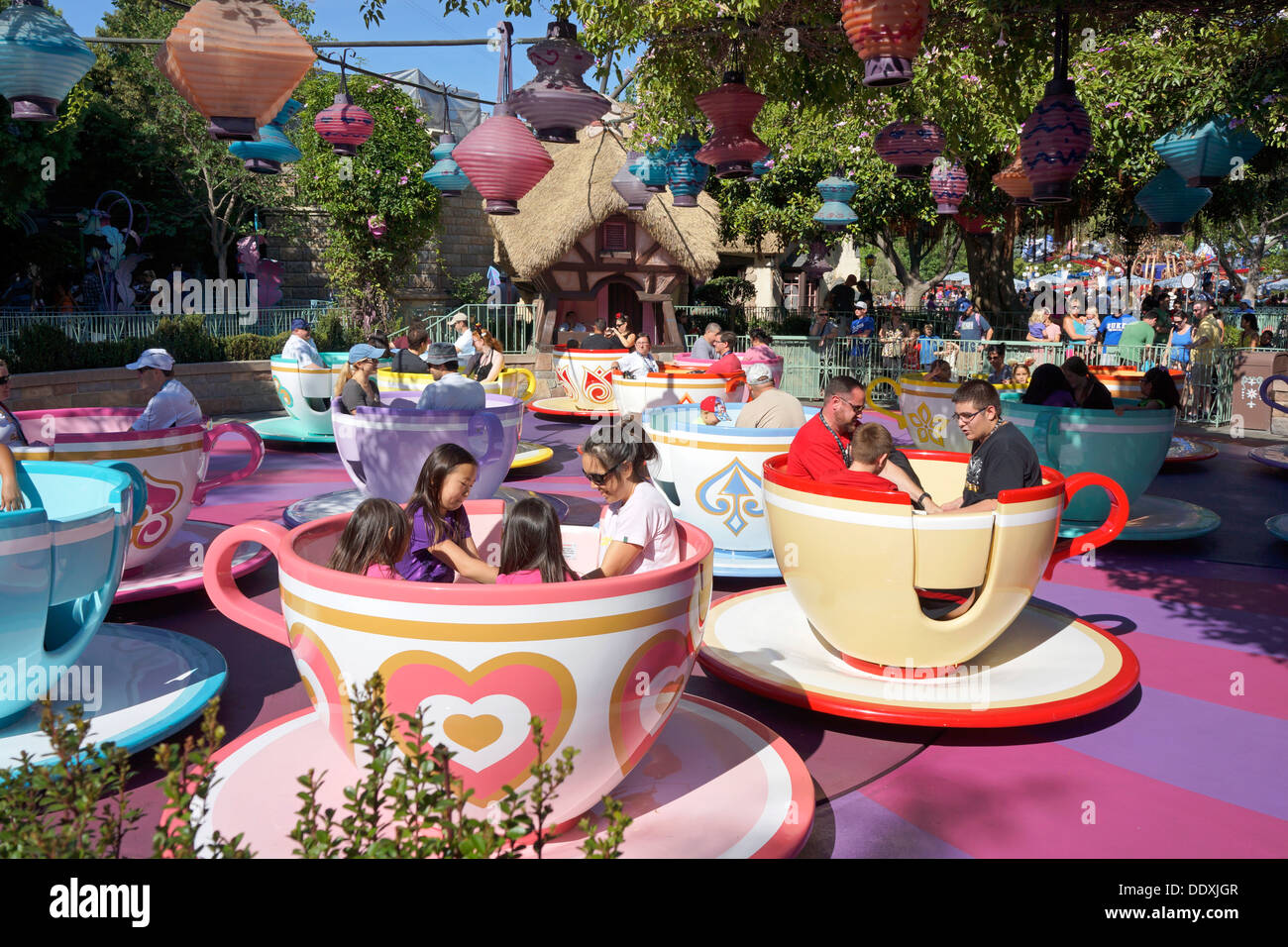 Disneyland, Mad Tea Party, tasse de manèges, Alice au Pays des
