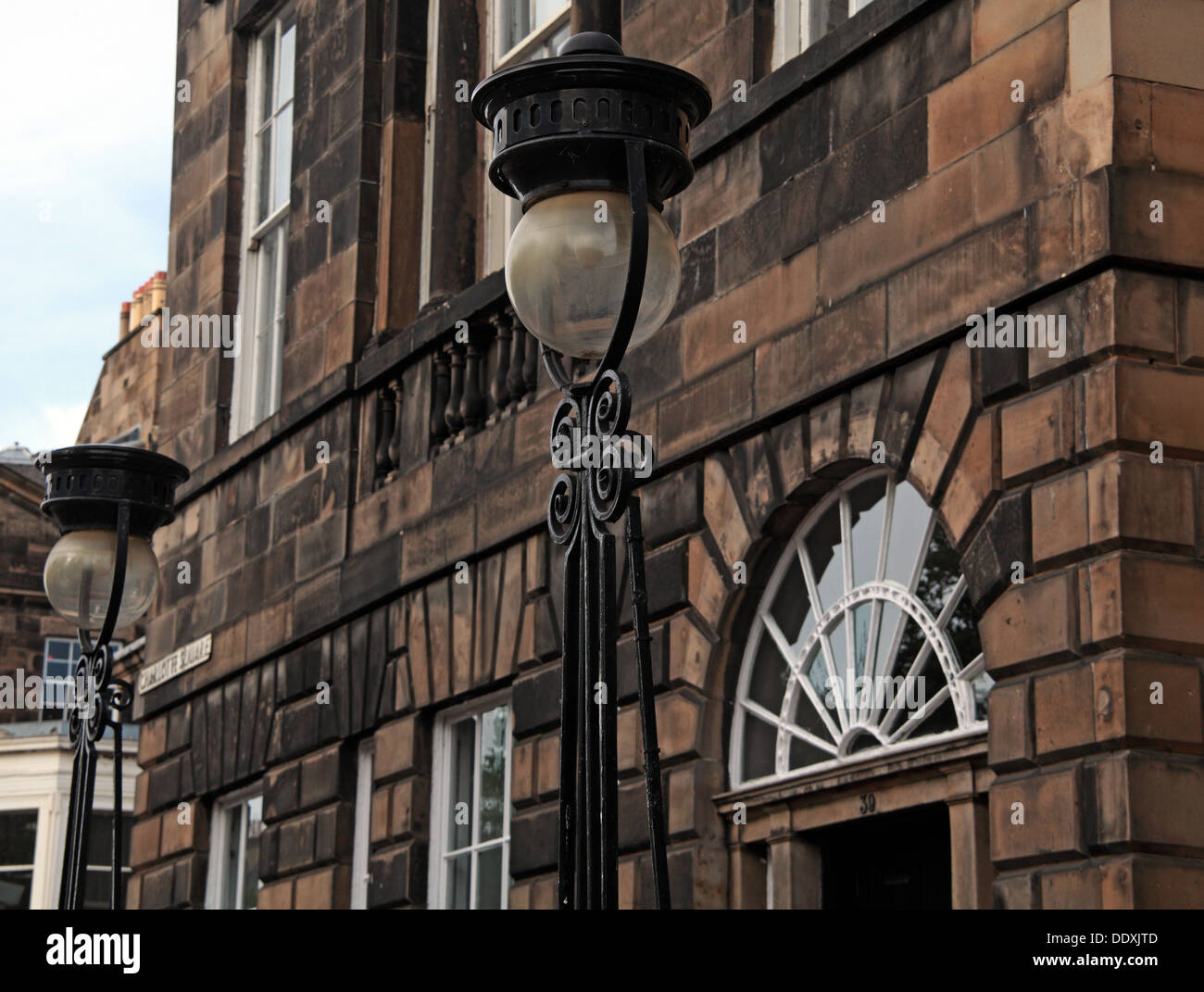 Bâtiments de la nouvelle ville d'Édimbourg, une architecture classique, des candélabres , Lothian, Écosse, Royaume-Uni Banque D'Images