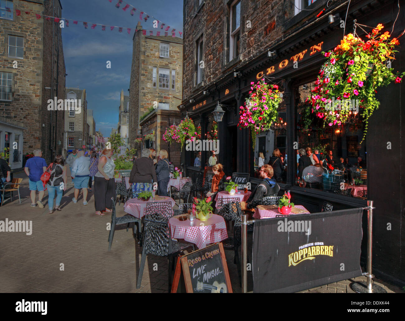 Rose Street, Edinburgh, Ecosse, Royaume-Uni un endroit pour boire,manger,parti, TheCrown Banque D'Images