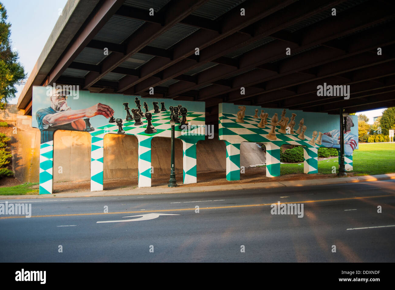 Murale Graffiti sous un pont à Asheville, en Caroline du Nord Banque D'Images