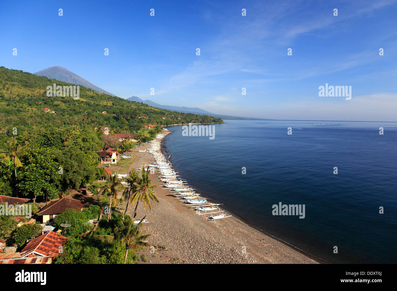 L'INDONÉSIE, Bali, à l'Est de Bali, Amed, le village et la plage Lipah  Photo Stock - Alamy