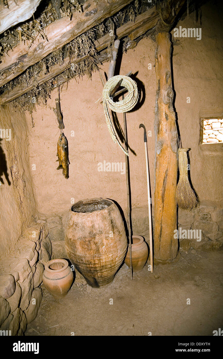 À l'intérieur d'une maison à Numantia celtibère (Numancia), Espagne, 2007. Artiste : Samuel Magal Banque D'Images