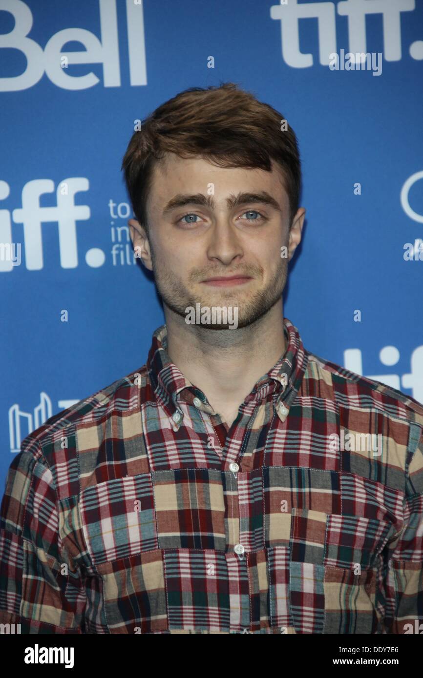 L'acteur Daniel Radcliffe participe à l'appel de la photo avant la conférence de presse de 'F' au cours de la 38e conférence annuelle de Toronto International Film Festival au TIFF Bell Lightbox aka à Toronto, Canada le 08 septembre 2013. Photo : Hubert Boesl Banque D'Images
