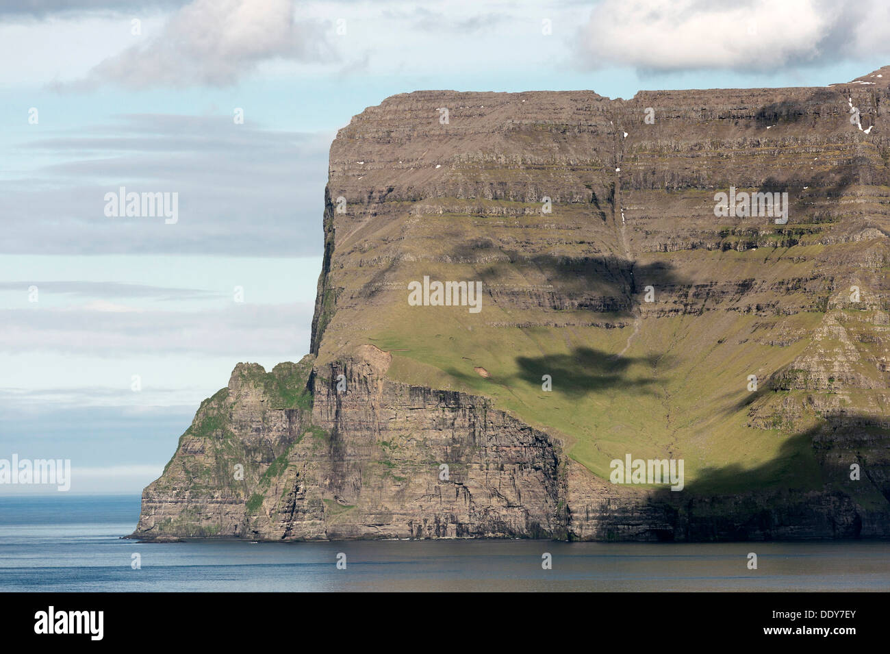 Cape Enniberg, avec 754 mètres d'une des plus hautes falaises verticales dans le monde Banque D'Images