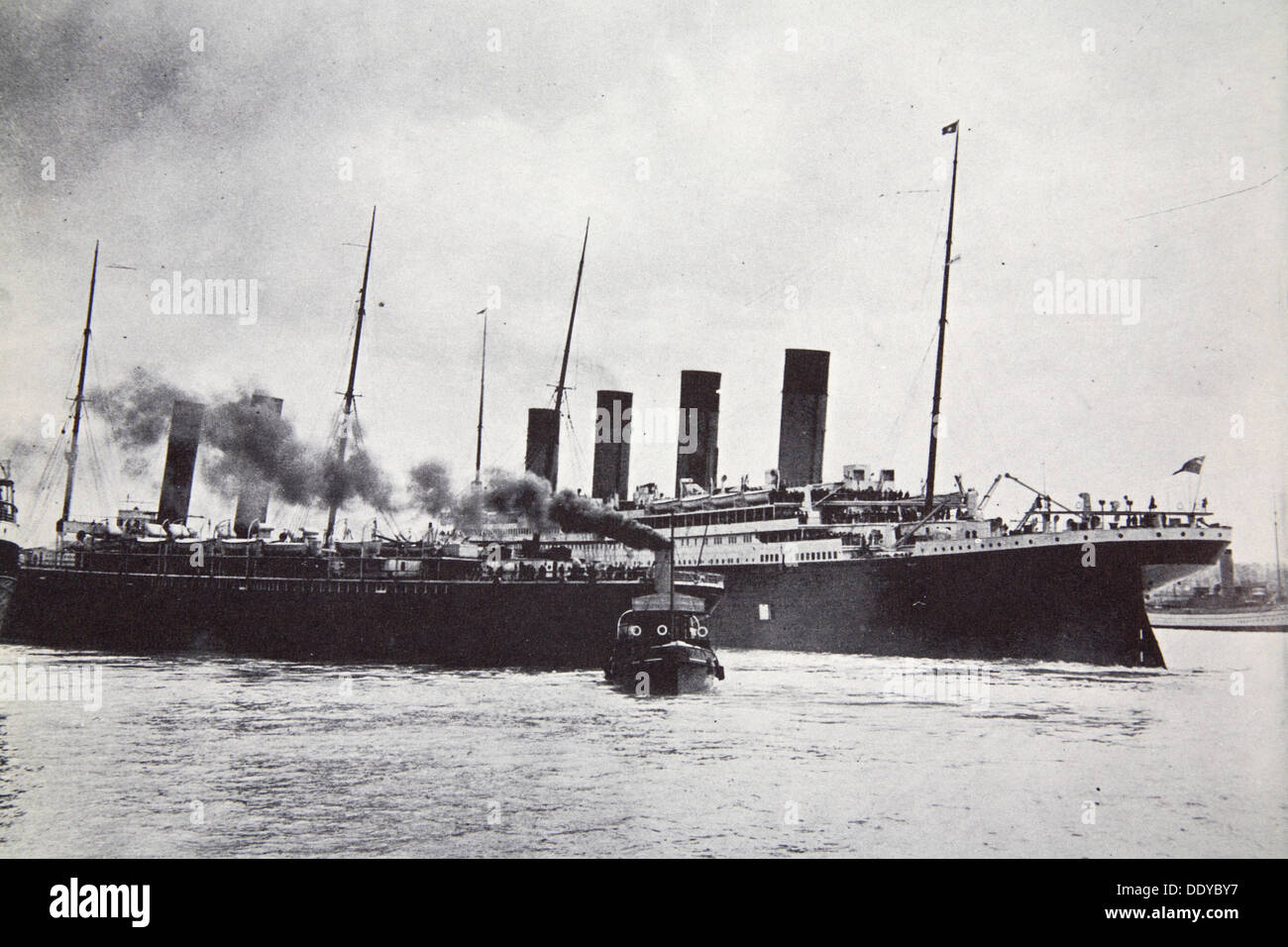 Le RMS Titanic' 'quitter Southampton, 10 avril 1912. Artiste : Inconnu Banque D'Images