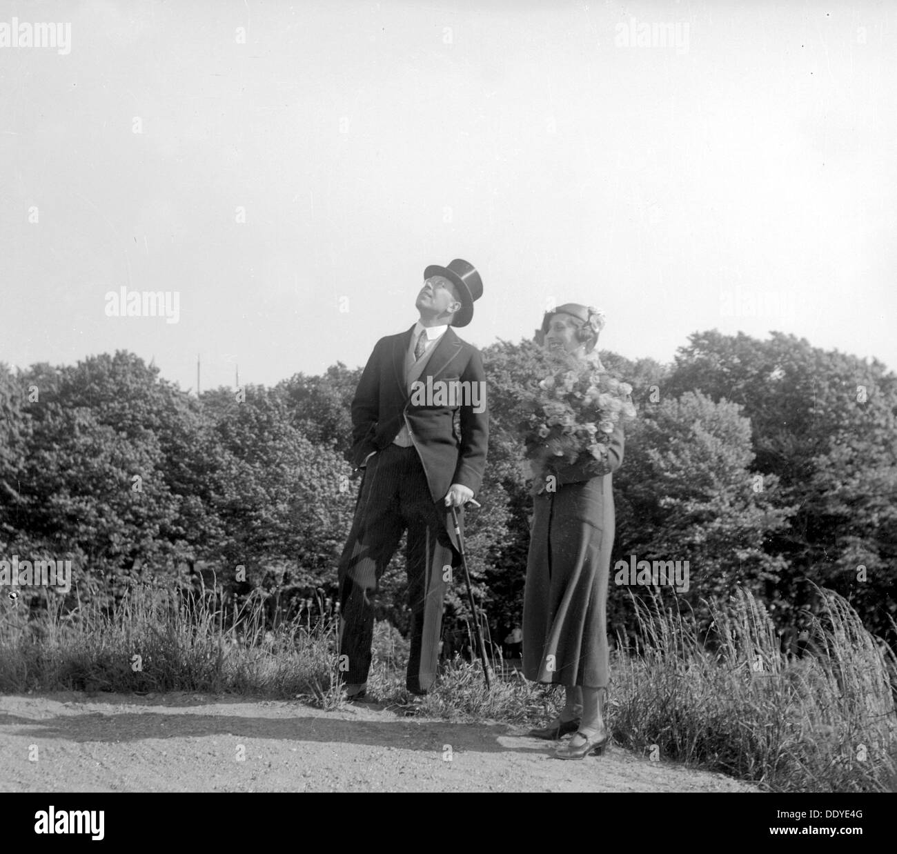 Le prince Gustav Adolf et la princesse Louise visiter Landskrona, Suède, 1932. Artiste : Inconnu Banque D'Images