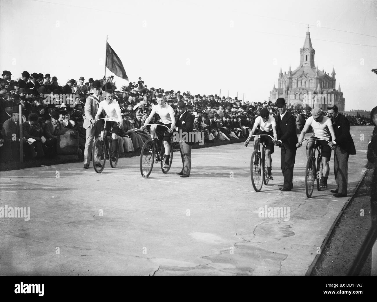 Course à vélo, Malmö, Suède, c1910. Artiste : Inconnu Banque D'Images