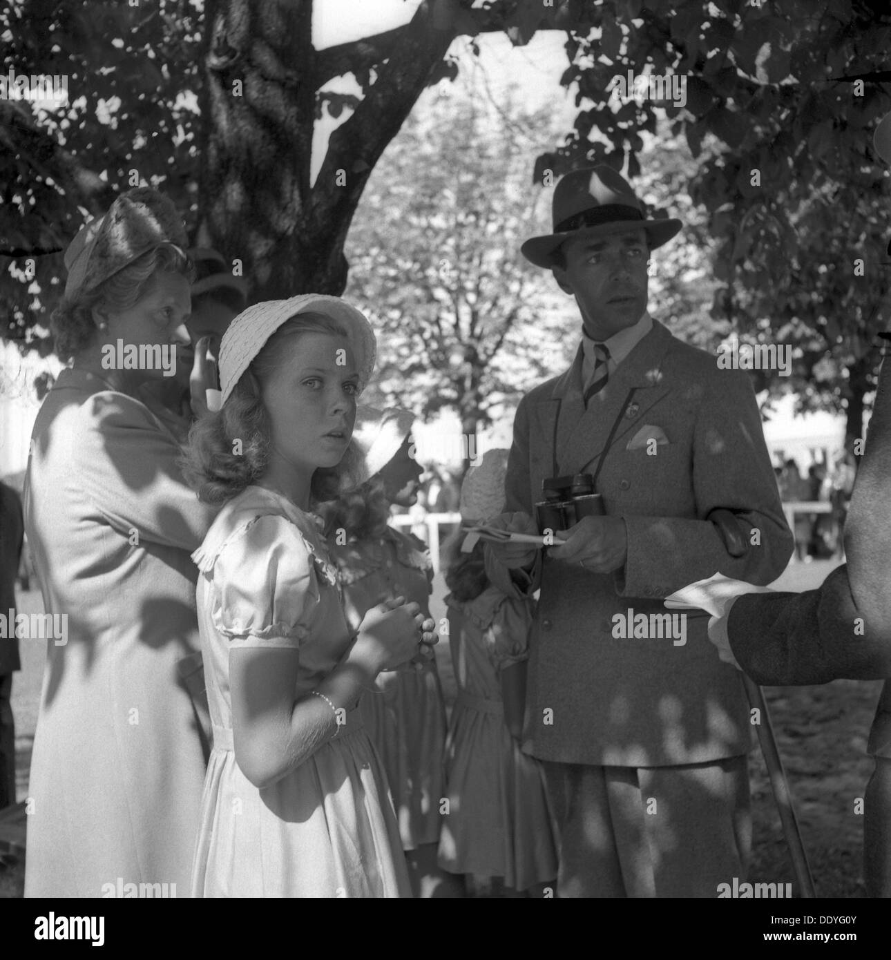 Visite de l'hippodrome de Jägersro Gustav Adolf, Malmö, Suède, 1945. Artiste : Otto Ohm Banque D'Images