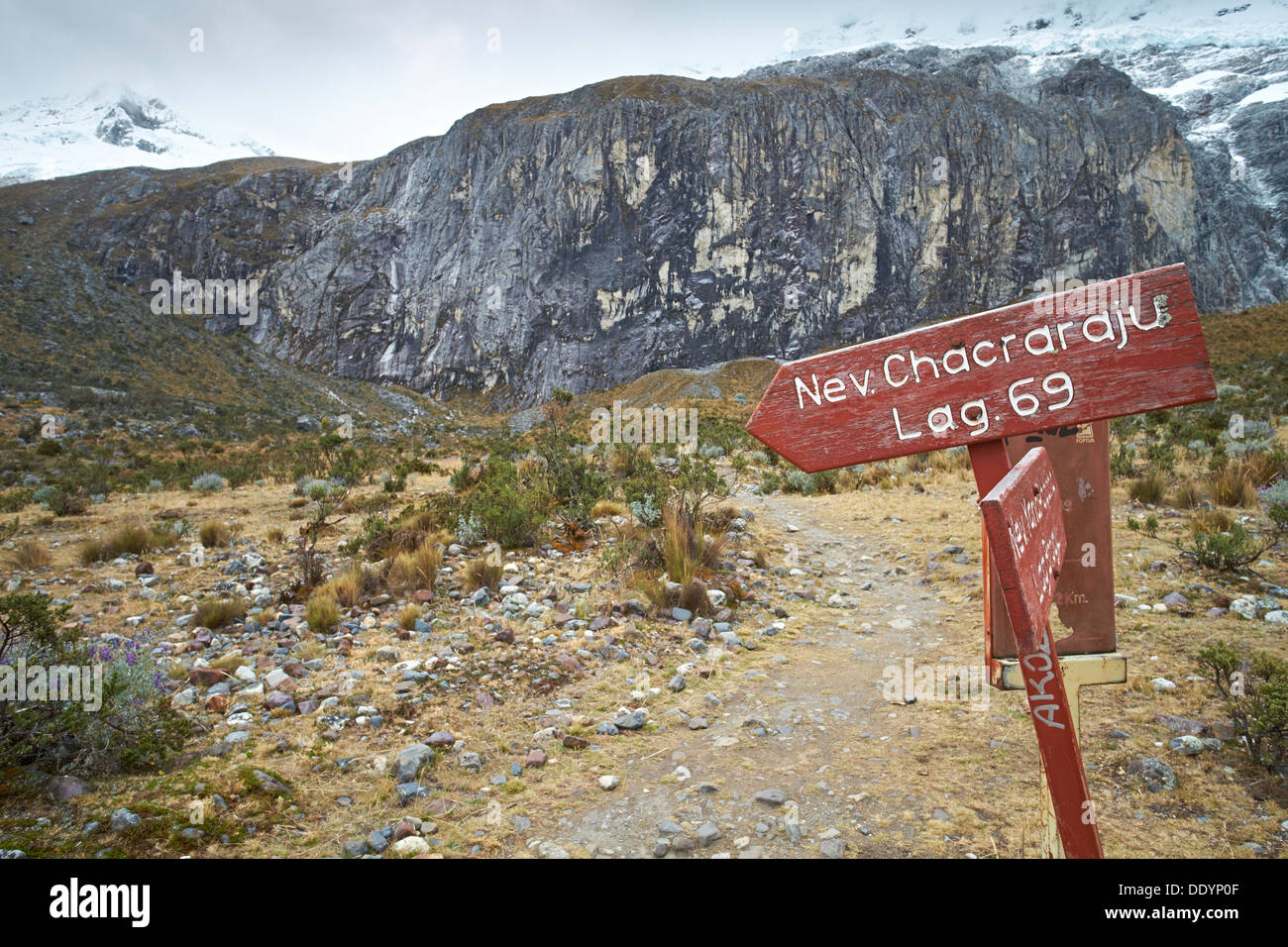 Laguna 69 trek dans le Parc National Huascarán, Andes péruviennes. Banque D'Images