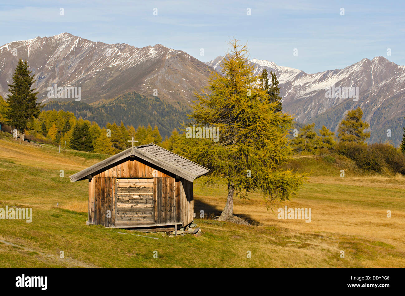 Grange à foin en Obernbergtal vallée devant la Tux Alpes Banque D'Images