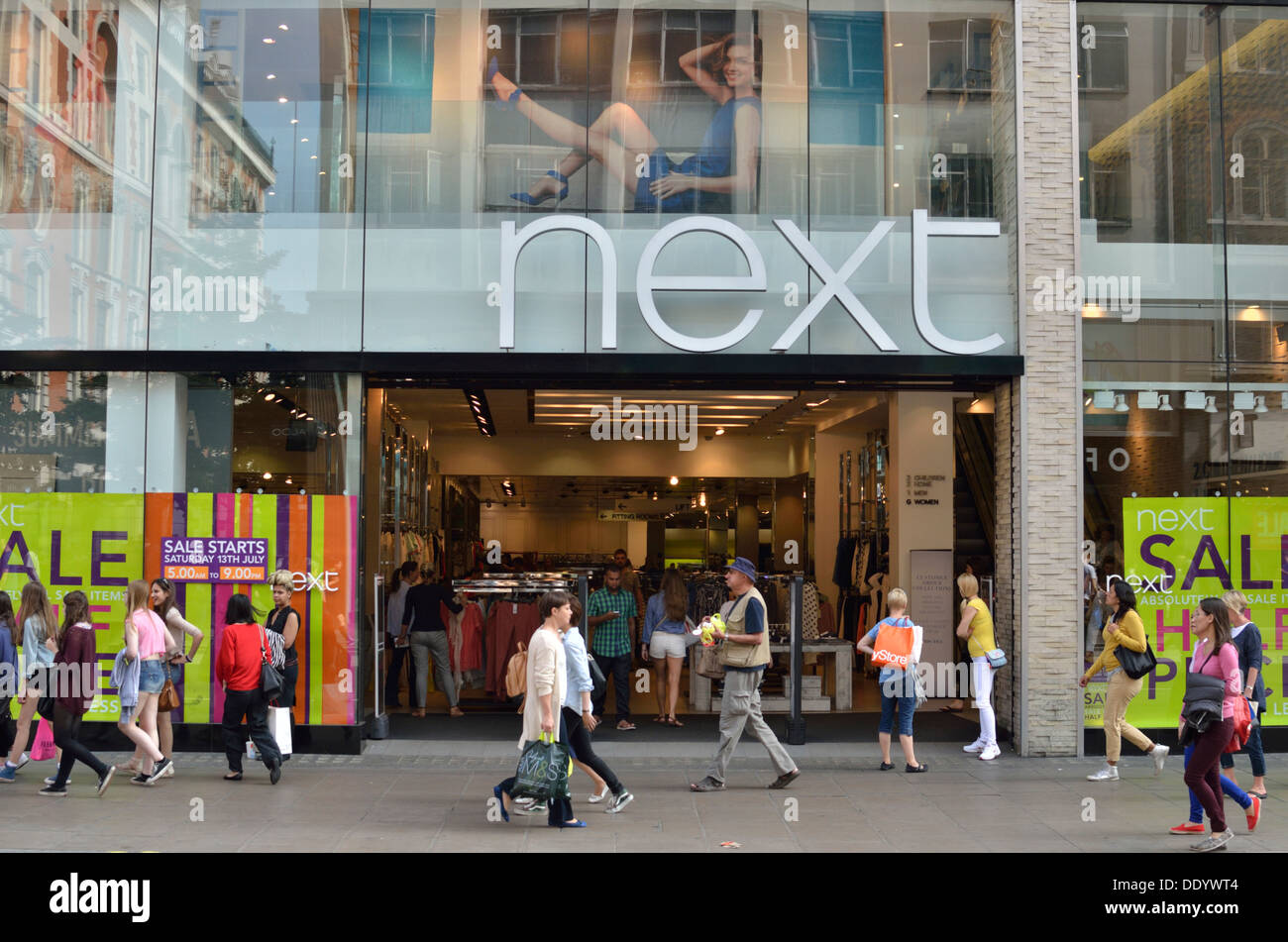 Next fashion store dans Oxford Street, Londres, Royaume-Uni. Banque D'Images