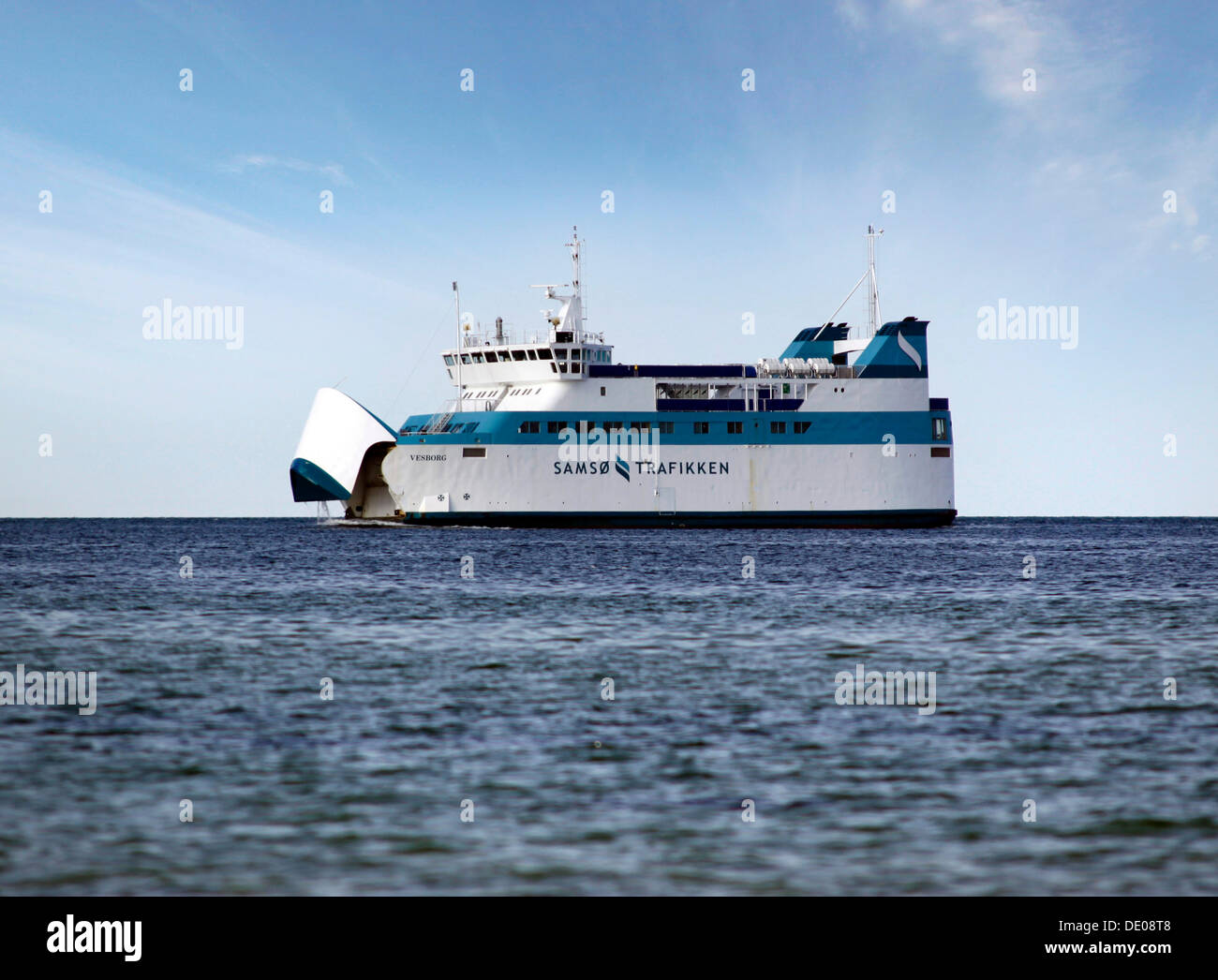 Ferry de l'Istrie Trafikken avec étrave ouverte sur le chemin d'Tårs Spodsbjerg à Langeland, Danemark, Europe, Banque D'Images