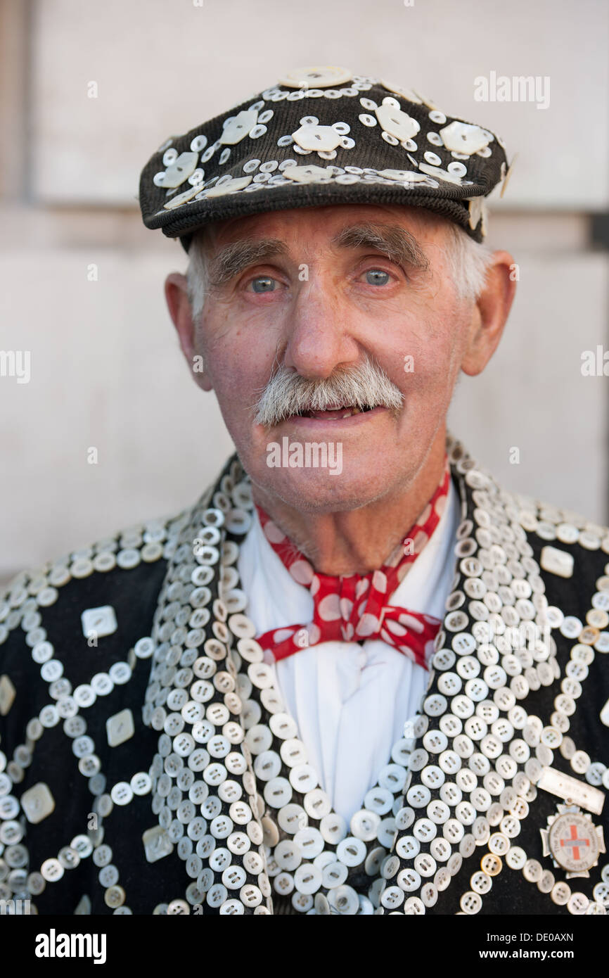 Pearly king jacket Banque de photographies et d'images à haute résolution -  Alamy