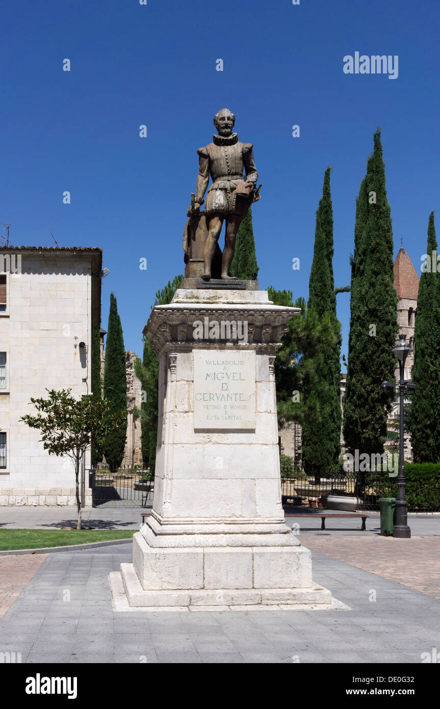 Valladolid. Le 29 septembre 1877 Ouvert au monument dédié à l'écrivain Miguel de Cervantes. Banque D'Images