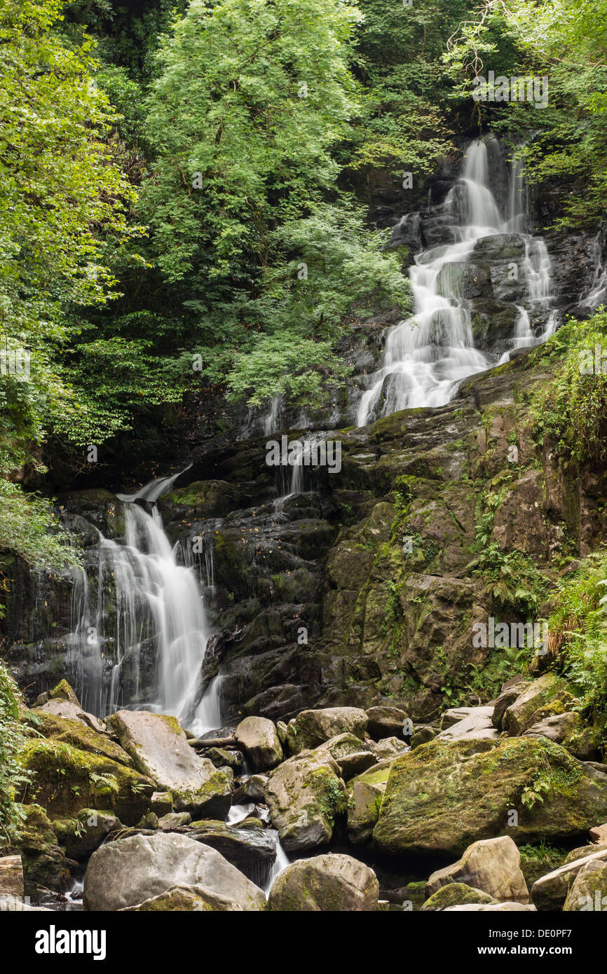 Torc Waterfall dans le parc national de Killarney, l'Europe, l'ouest de l'Irlande, Kerry, Killarney Banque D'Images