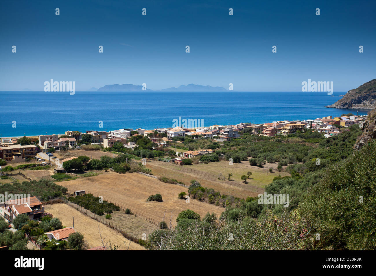La côte de Milazzo à Milazzo dans la province de Messine, Sicile. Banque D'Images