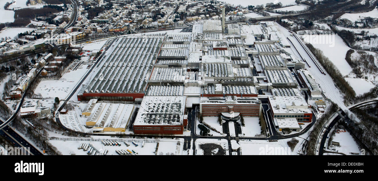 Vue aérienne, la neige, l'autoroute du centre-ville, l'usine Astrawerk Zafirawerk, usine Opel, General Motors GM Werk je plante, Bochum Banque D'Images