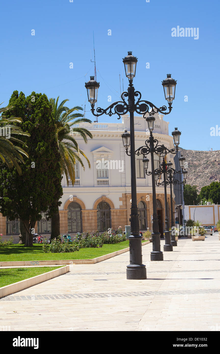 Immeuble de l'époque près du port de Carthagène, Espagne Banque D'Images