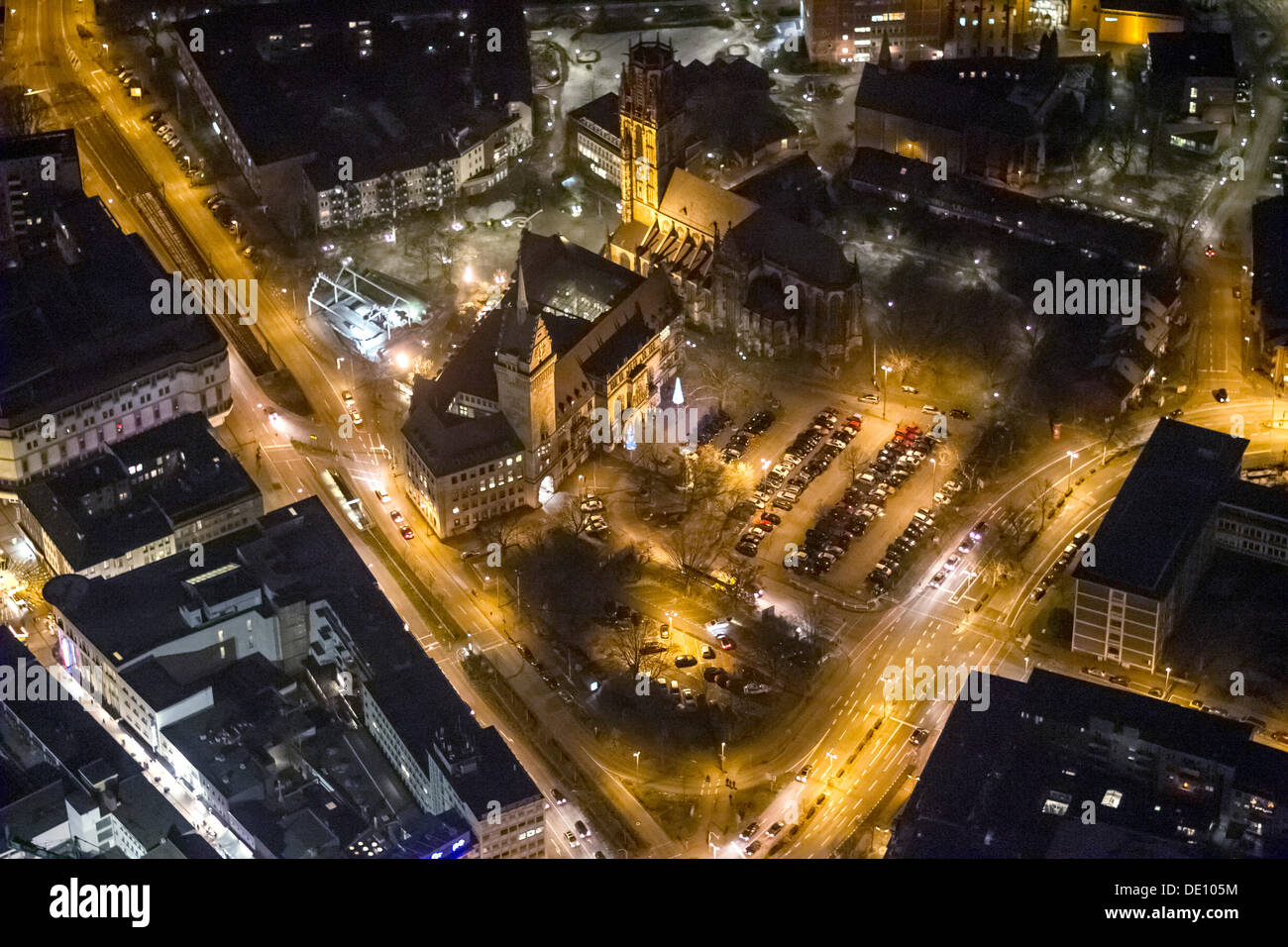 Vue aérienne, Salvatorkirche, Salvator Church et Duisbourg de ville, dans la nuit Banque D'Images