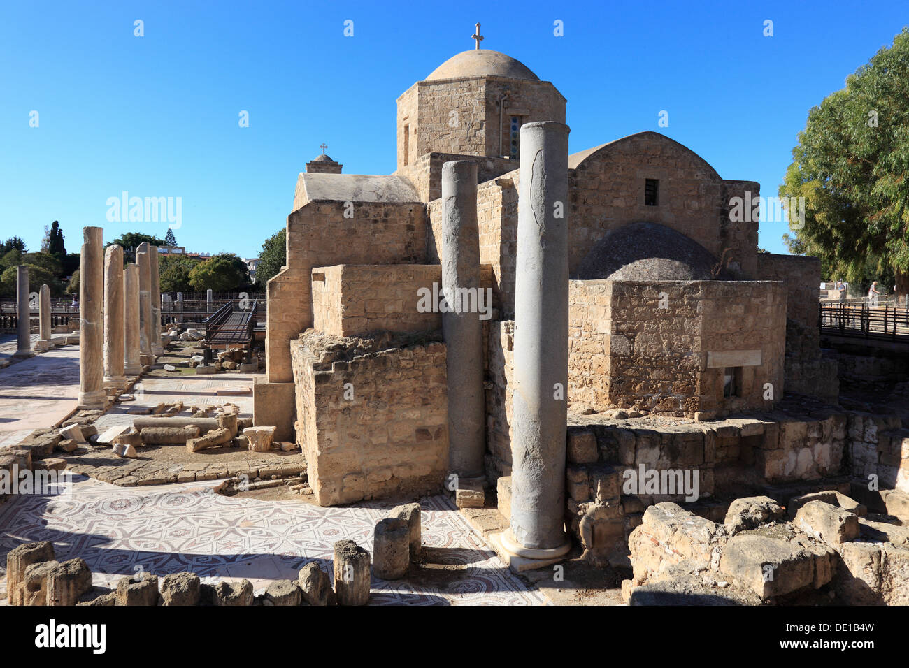 Chypre, Pafos ville, Gazibaf historiques, archéologiques, ancienne basilique chrétienne de Panagia Chrysopolitissa, église de dôme Banque D'Images