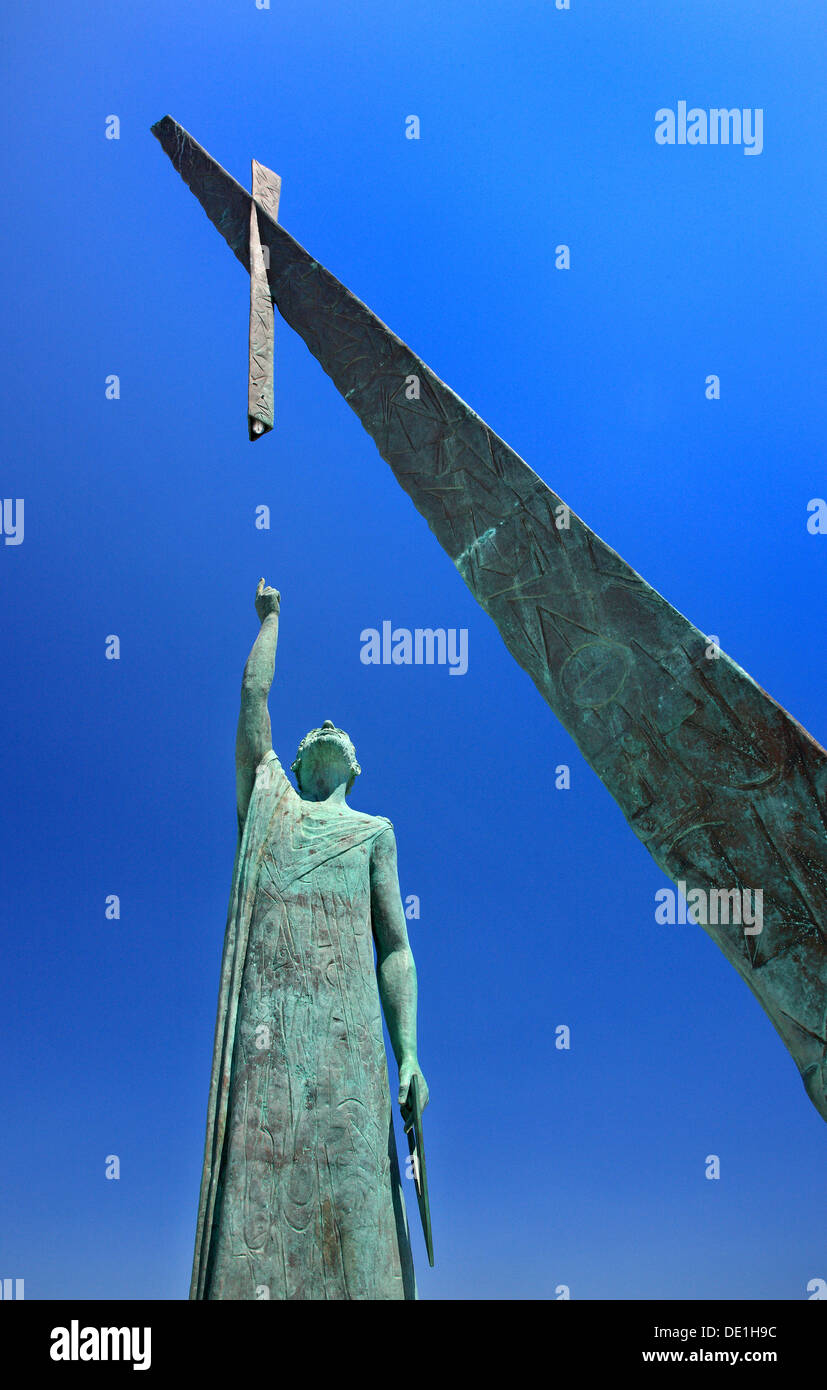 La statue de Pythagore, célèbre mathématicien et philosophe grec, dans la ville de Pythagoreion, l'île de Samos, en Grèce. Banque D'Images