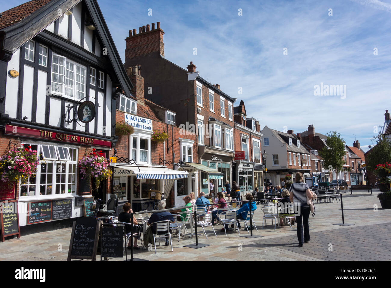 Mercredi marché une zone commerçante piétonne dans la ville historique de Beverley East Yorkshire Banque D'Images