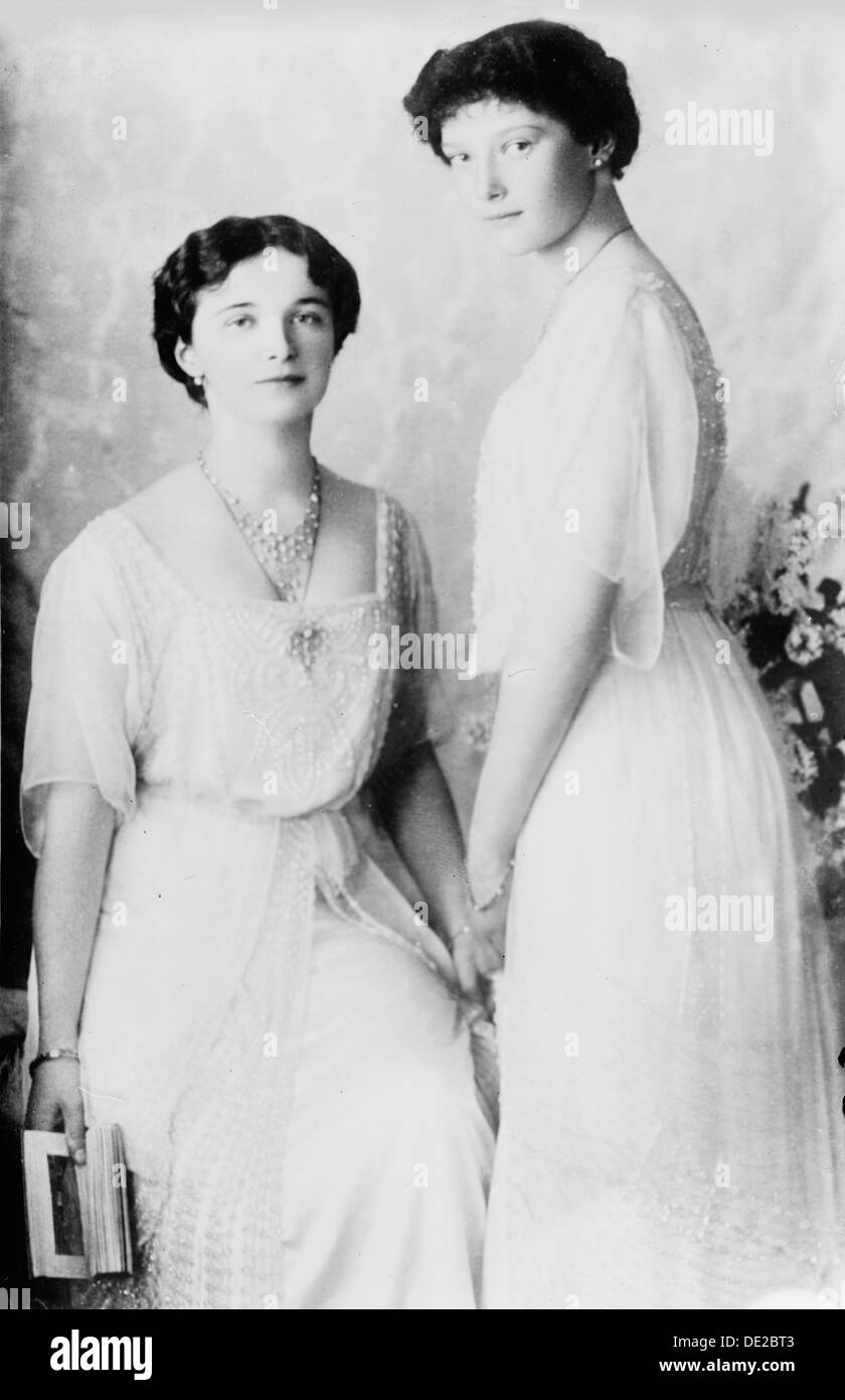 Grand Duchesses Olga et Tatiana de Russie, 1910. Artiste : K von Hahn Banque D'Images