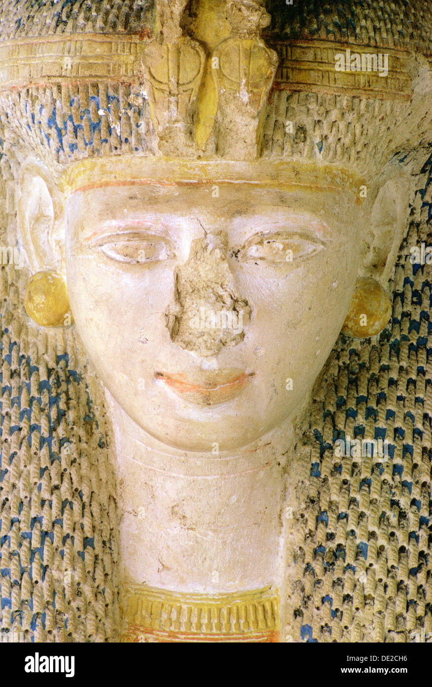 Détail d'une statue d'Meritamen, une des épouses de Ramsès II, Musée du Caire, Egypte. Artiste : Tony Evans Banque D'Images