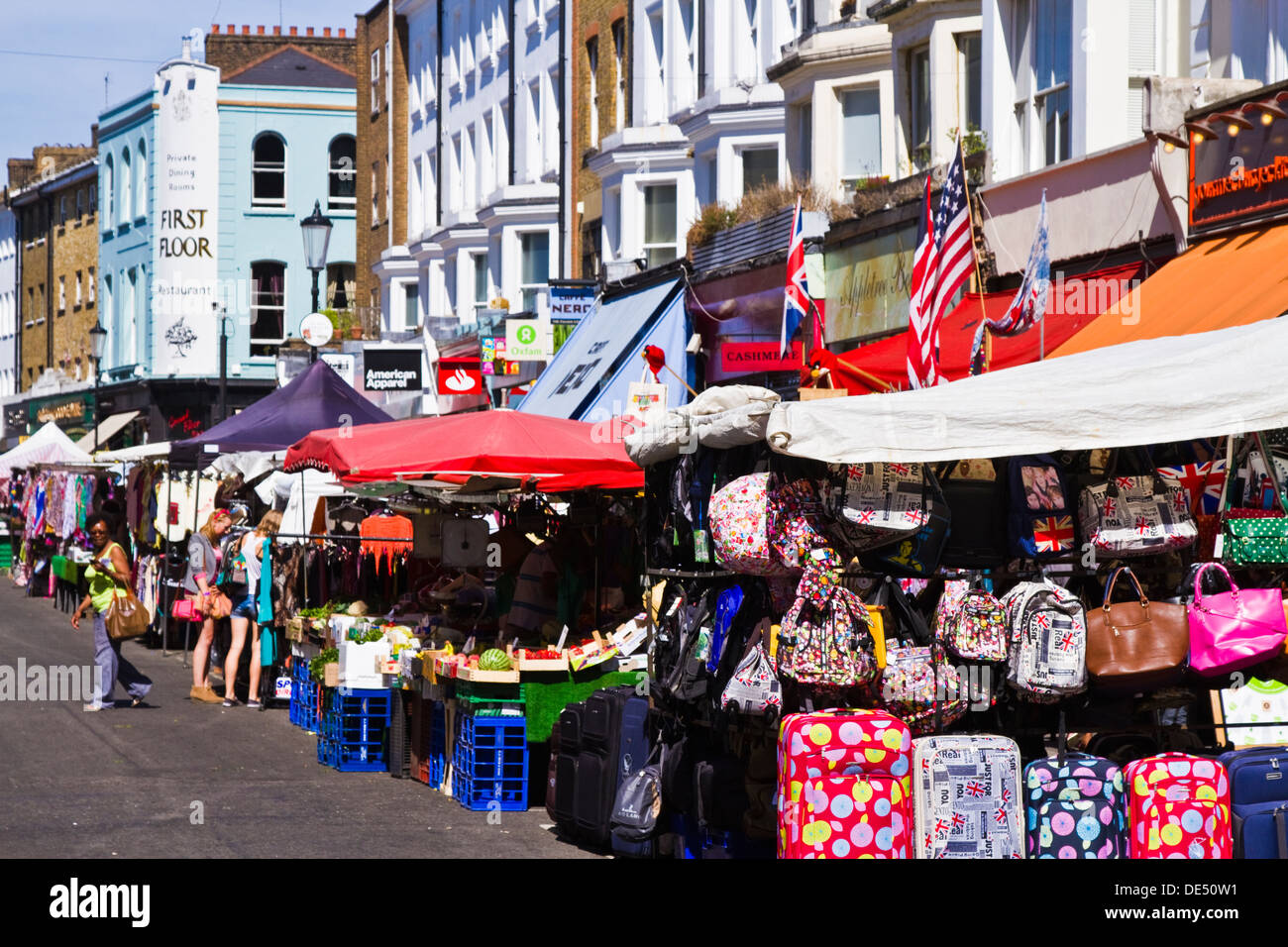 La rue Portobello Road Market-London Banque D'Images