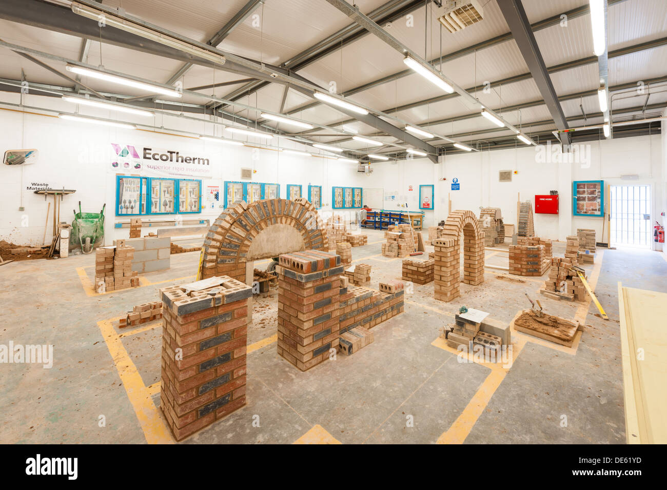 La maçonnerie d'un centre de formation pour les détenus de l'une des prisons de Sa Majesté dans le Lancashire au Royaume-Uni. Banque D'Images