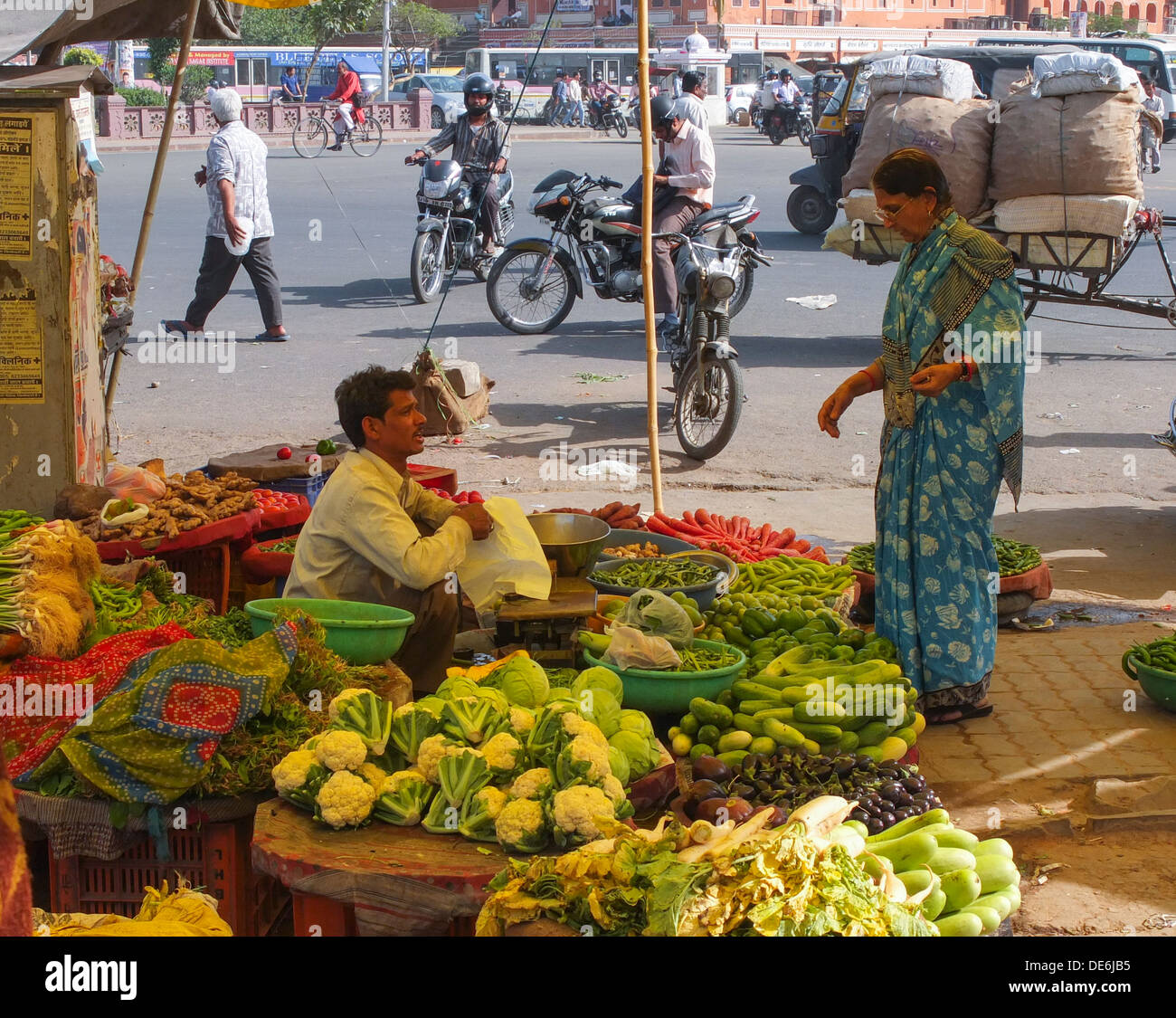 L'Inde, Rajasthan, Jaipur, extérieur vegetable stall Banque D'Images
