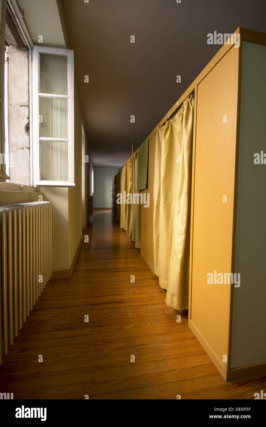 Gite Relais Du Pélerin De St Jacques Couchage dans le Le Relais du Pelerin Saint-Jacque gite d'etape dans le  Puy-en-Velay, France Photo Stock - Alamy