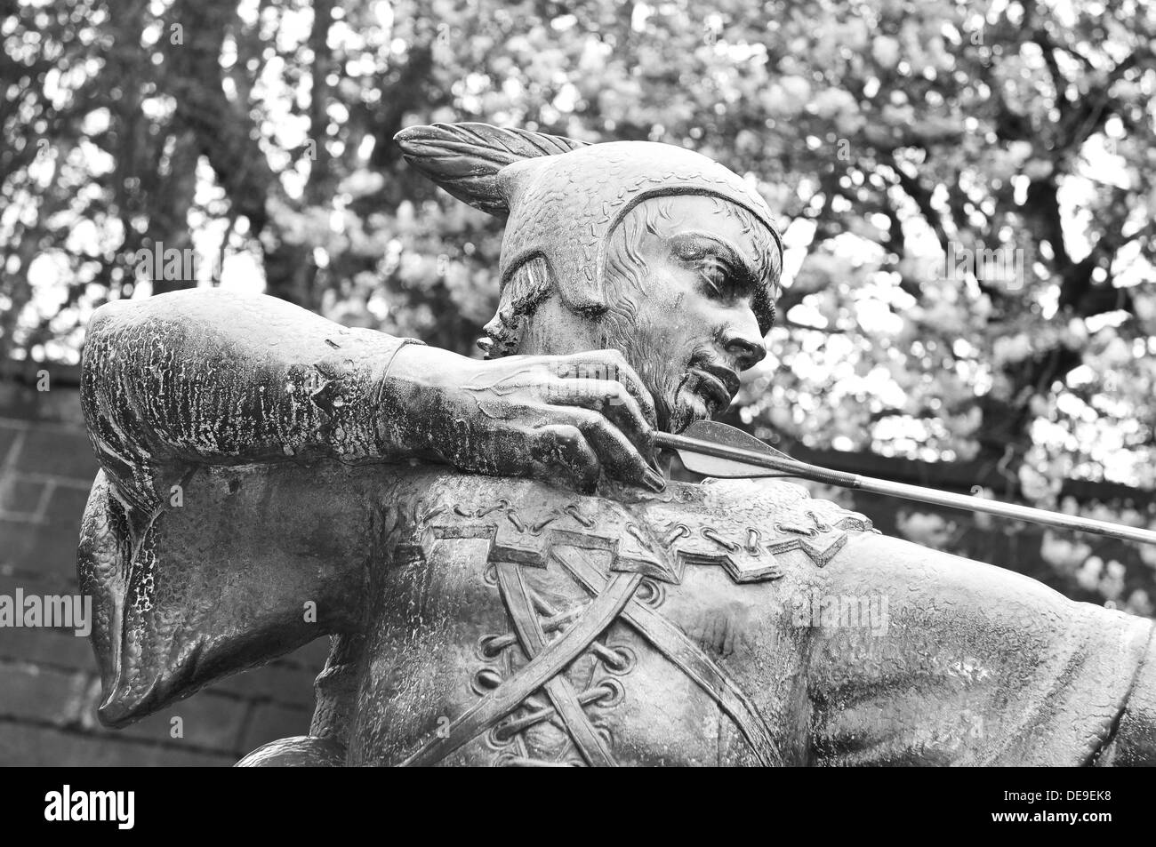 Robin Hood statue devant le château de Nottingham (Royaume-Uni) Banque D'Images Robin Hood statue devant le château de Nottingham (Royaume-Uni) Banque D'Images