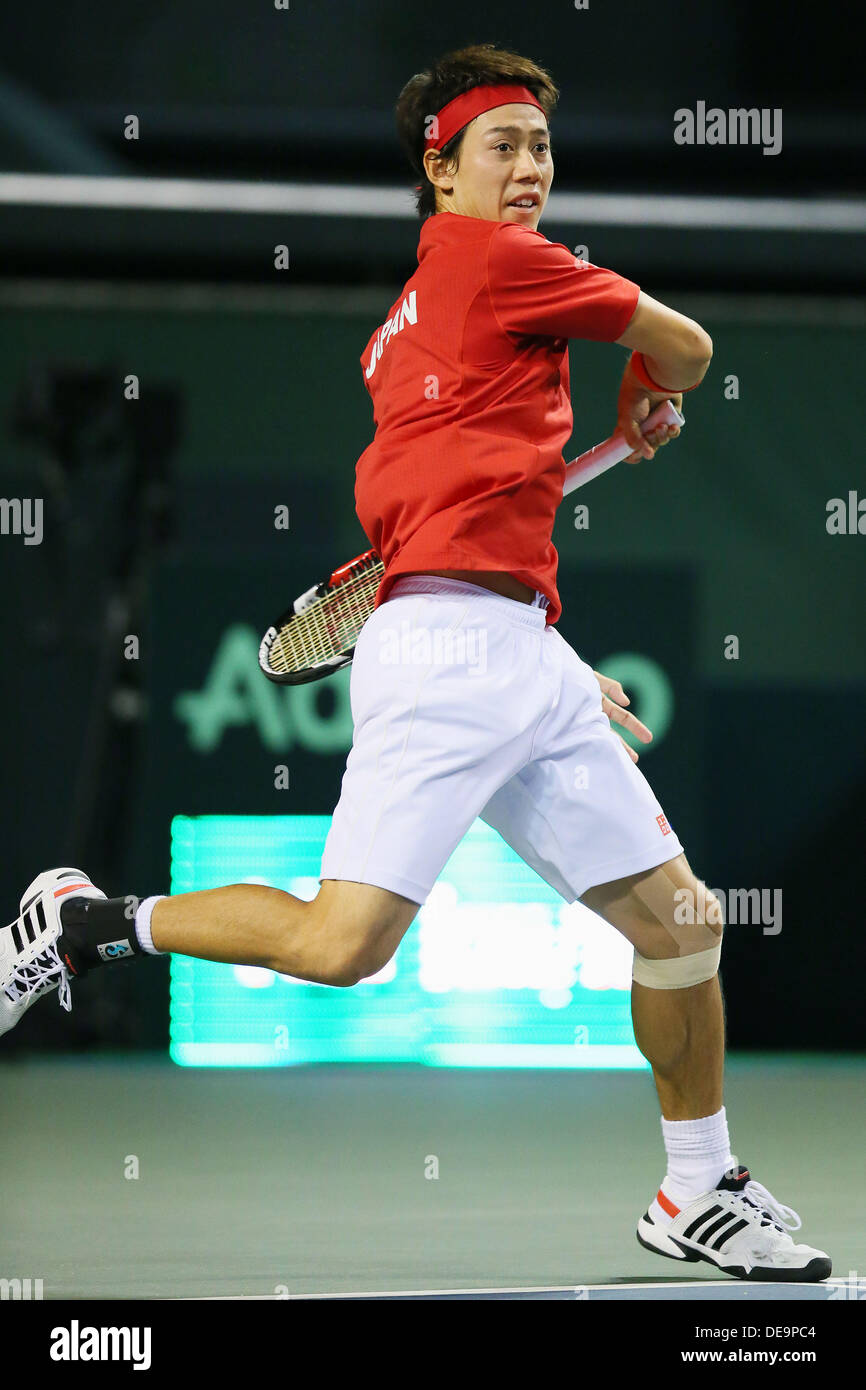 Tokyo, Japon. 13 sept., 2013. Kei Nishikori (JPN), 13 septembre 2013 - Tennis : Coupe Davis par BNP Paribas 2013 World Group Play-off première des célibataires jeu, Japon 3-0 Colombie-Britannique à Ariake Coliseum, Tokyo, Japon. © Yusuke Nakanishi/AFLO SPORT/Alamy Live News Banque D'Images